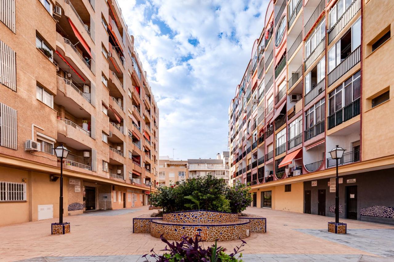 Estudio La Loma Apartment Torrevieja Bagian luar foto